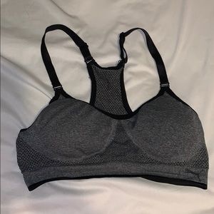 Women’s sports bra